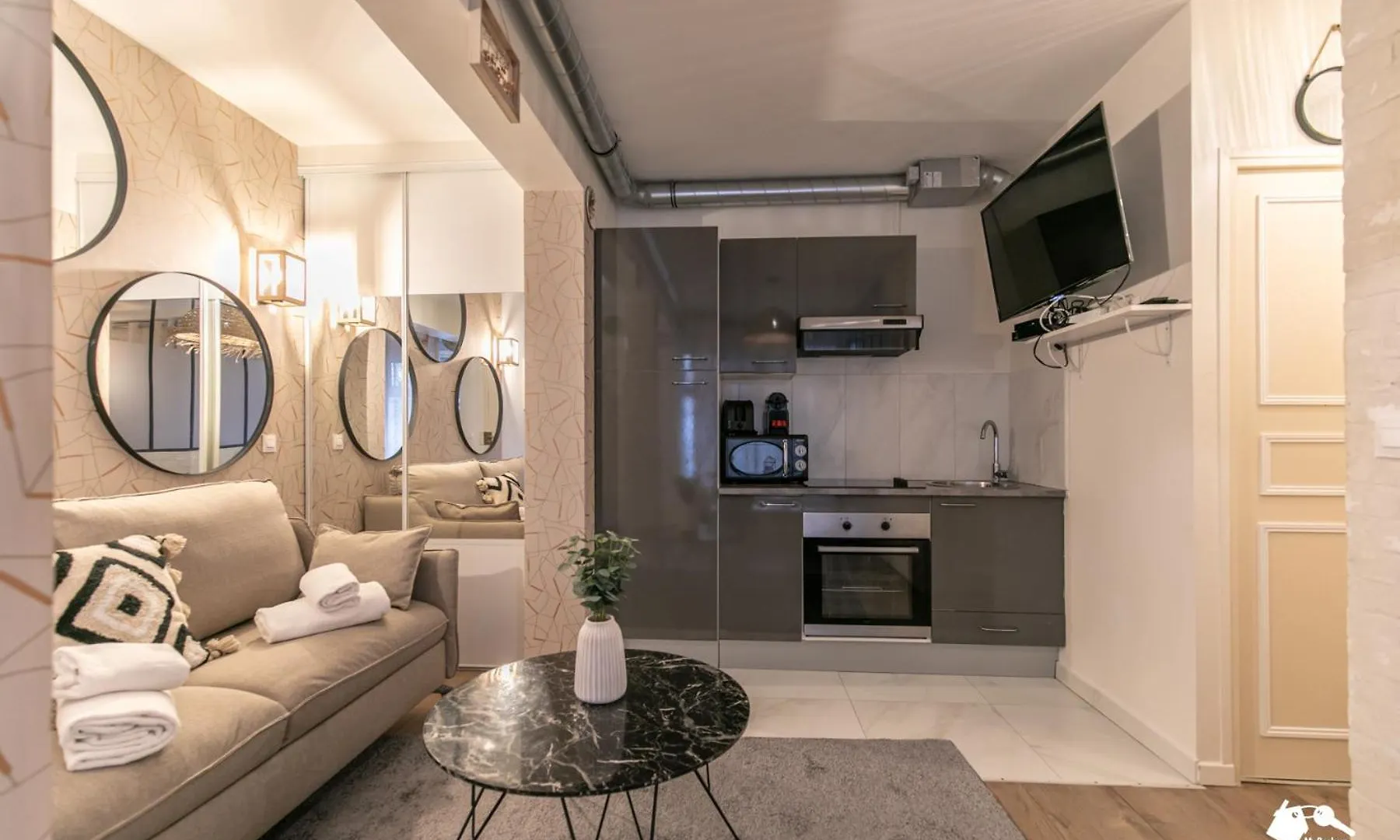 Mba - Splendide Appartement Proche Montmartre Париж 0*,