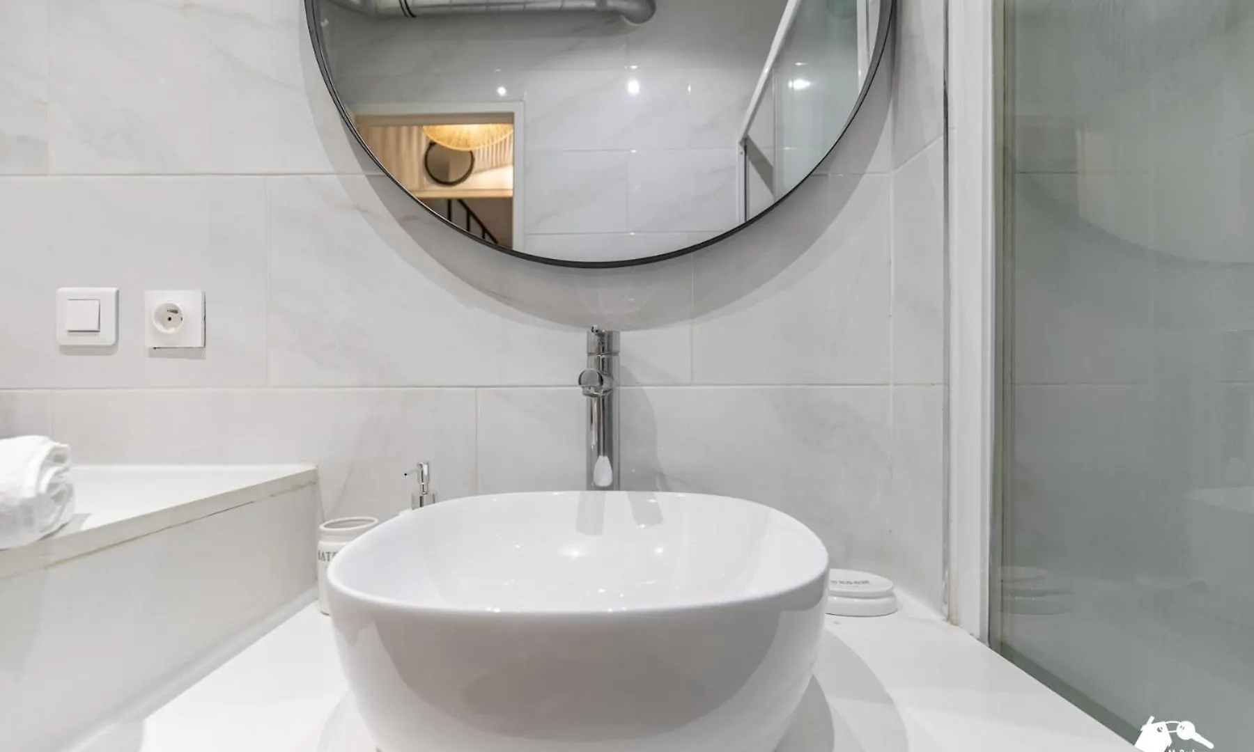 Mba - Splendide Appartement Proche Montmartre Parijs