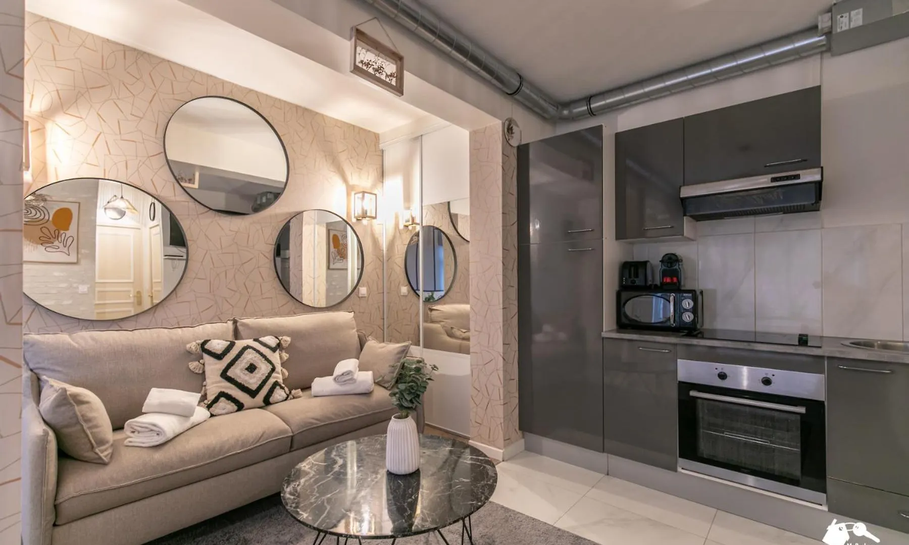 Mba - Splendide Appartement Proche Montmartre Parijs